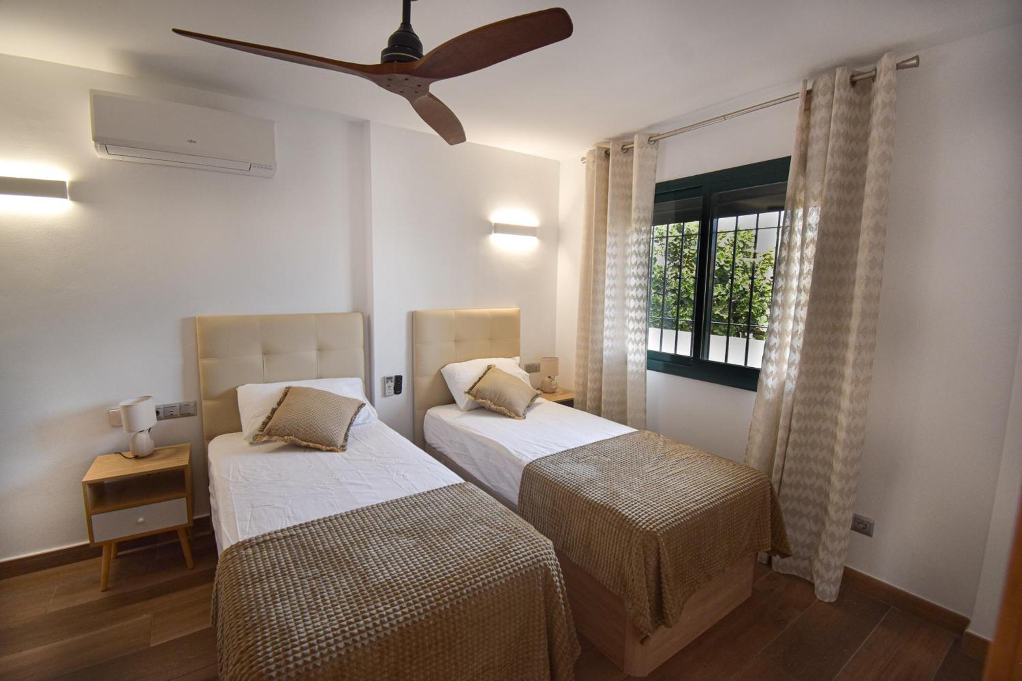 Lejlighed Urb Pueblo Del Parque, Luxury 2 Bedroom Apartment. Fantastic Location.