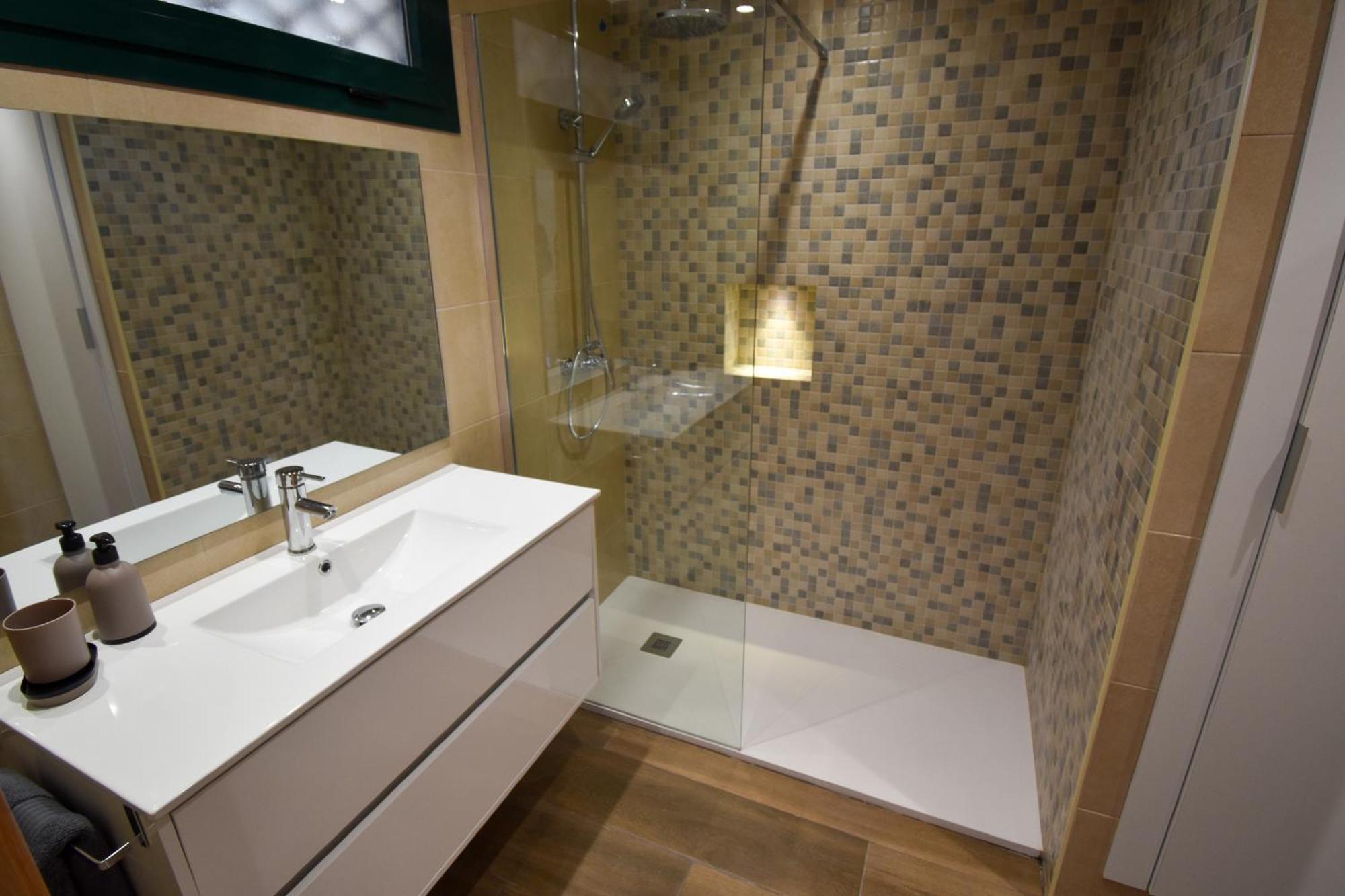 Lejlighed Urb Pueblo Del Parque, Luxury 2 Bedroom Apartment. Fantastic Location.