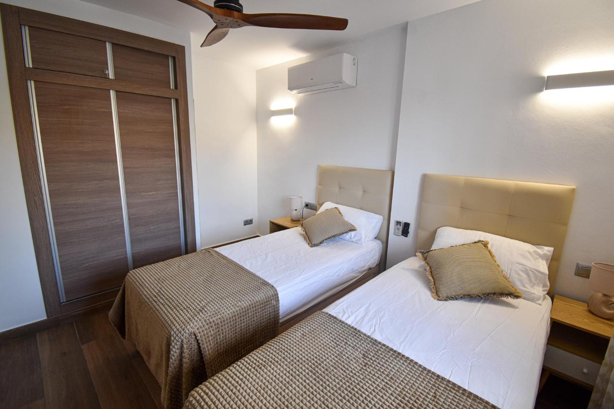 Lejlighed Urb Pueblo Del Parque, Luxury 2 Bedroom Apartment. Fantastic Location.